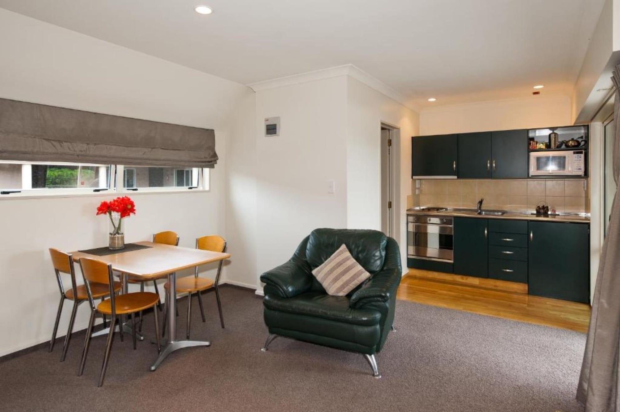 Colombo In The City Крайстчерч Екстер'єр фото A one-bedroom apartment at the University of Waikato's accommodation village